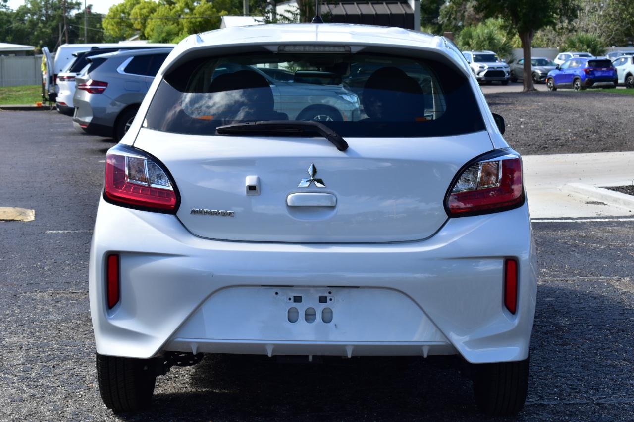 Mitsubishi Mirage ES CVT 2024