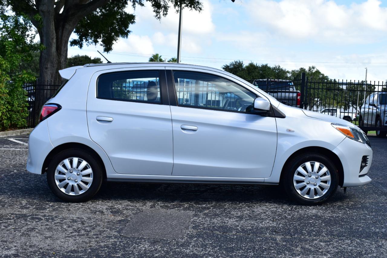 Mitsubishi Mirage ES CVT 2024