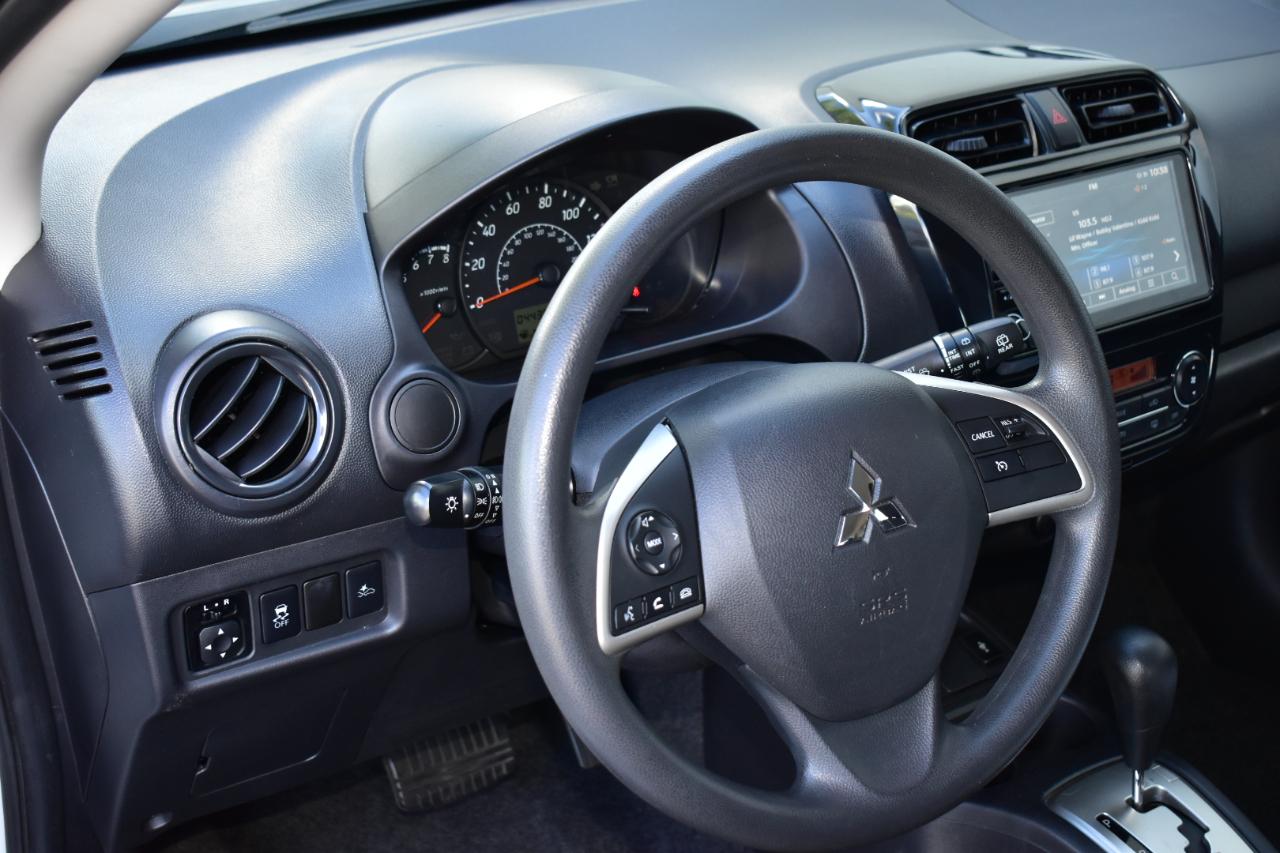 Mitsubishi Mirage ES CVT 2024