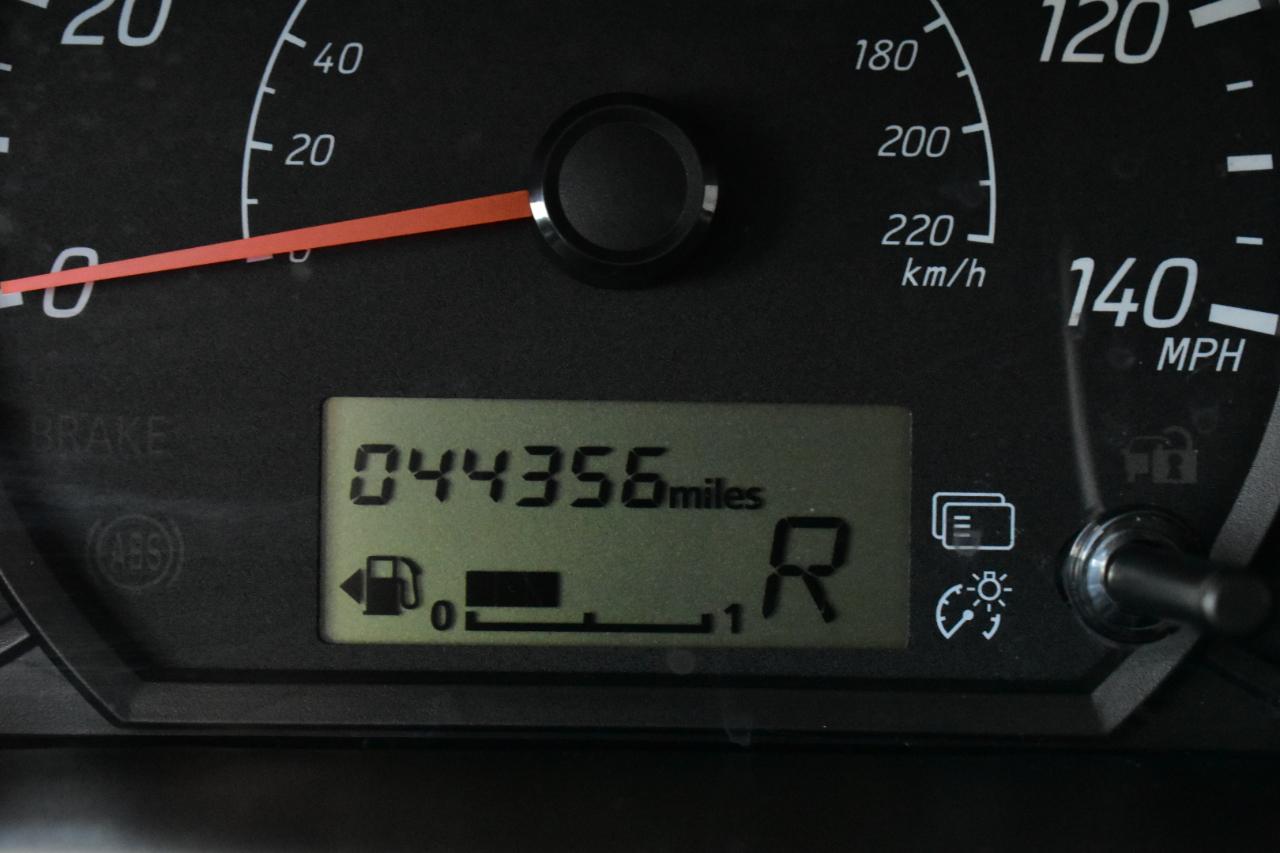 Mitsubishi Mirage ES CVT 2024