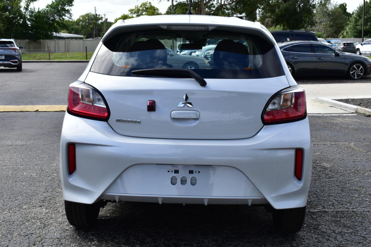 Mitsubishi Mirage ES CVT 2024