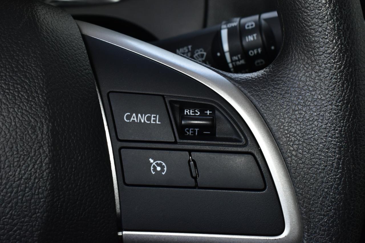 Mitsubishi Mirage ES CVT 2024