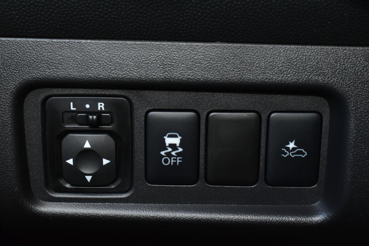 Mitsubishi Mirage ES CVT 2024