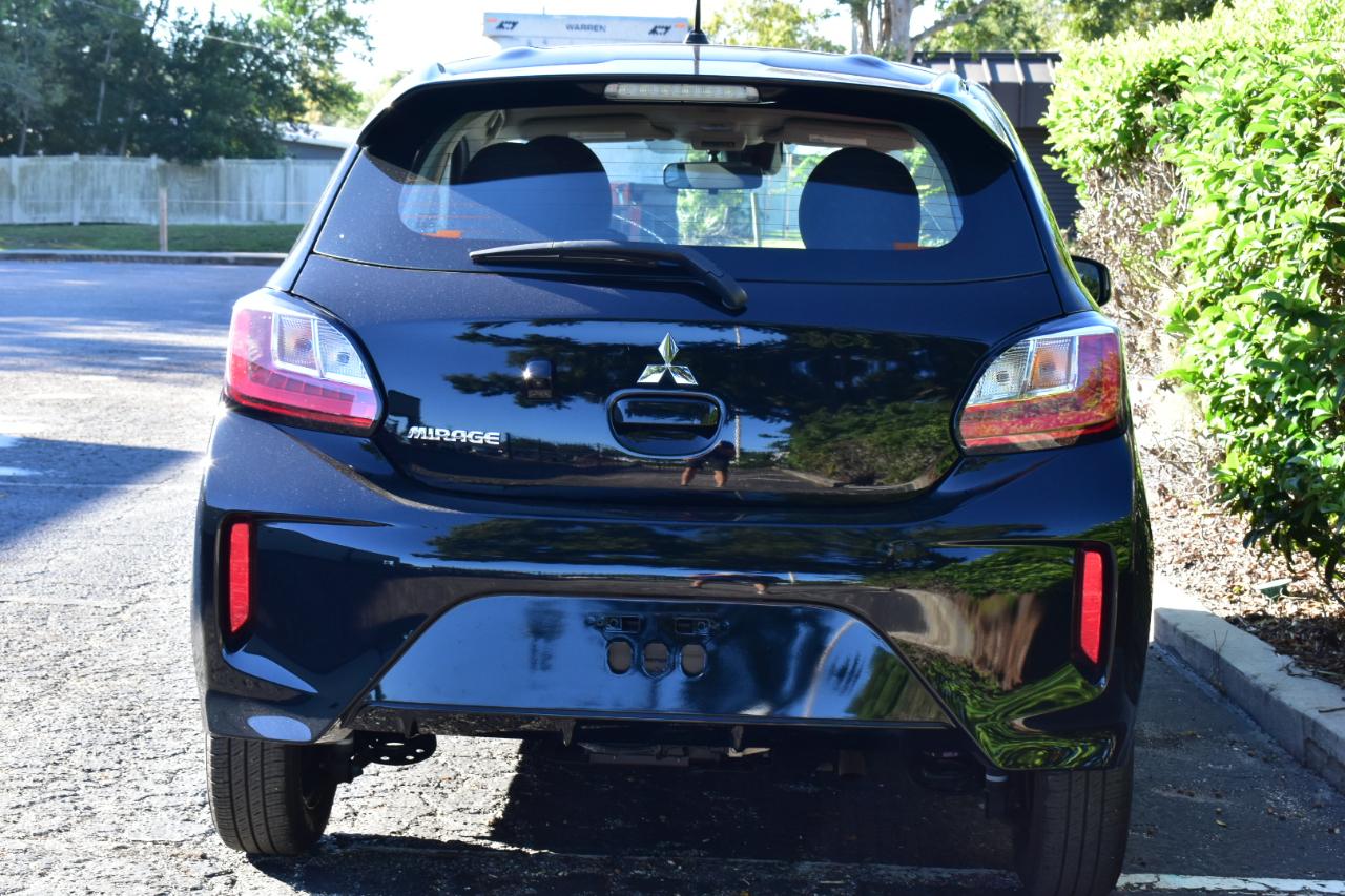 Mitsubishi Mirage ES CVT 2024