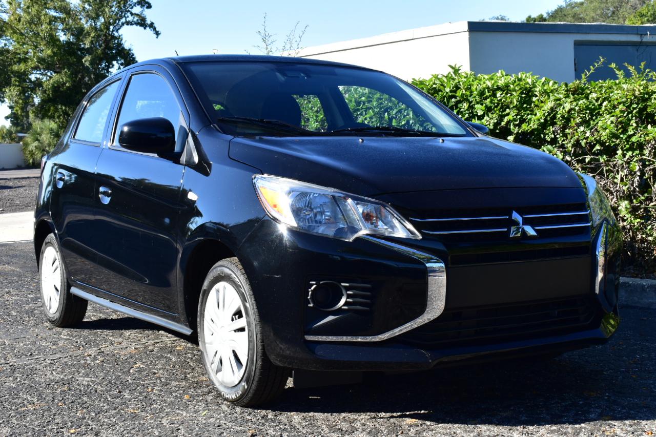 Mitsubishi Mirage ES CVT 2024