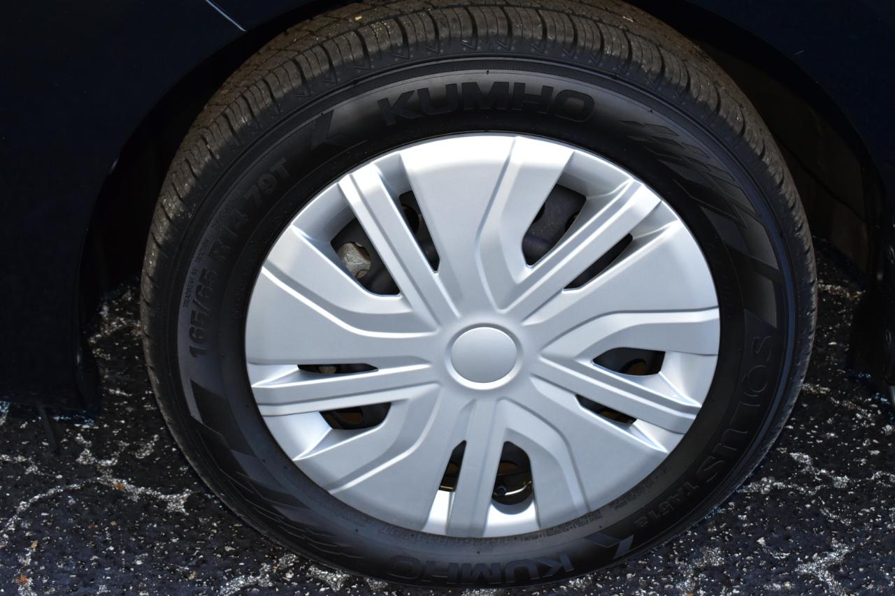 Mitsubishi Mirage ES CVT 2024