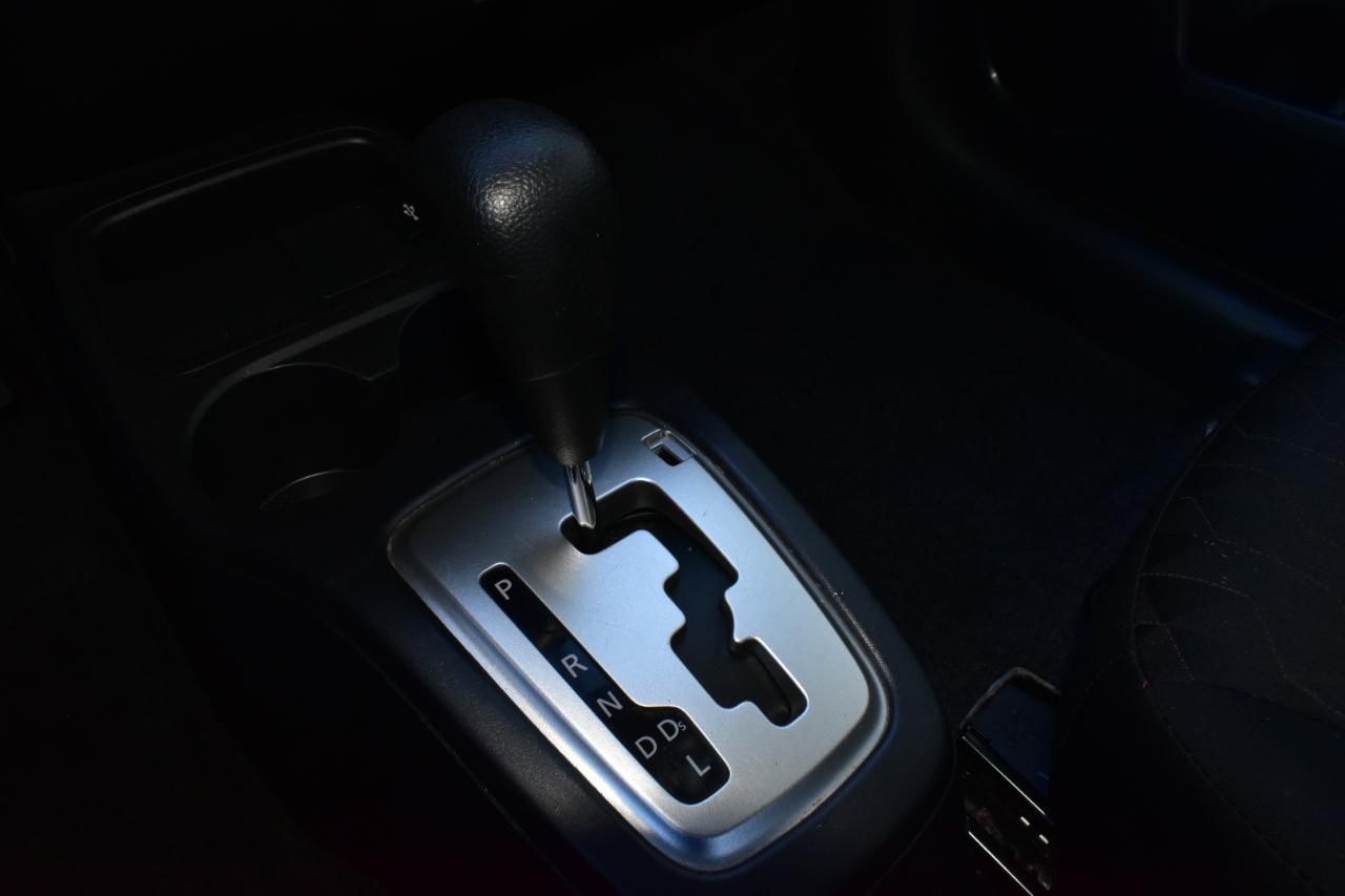 Mitsubishi Mirage ES CVT 2024