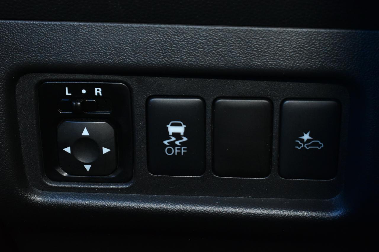 Mitsubishi Mirage ES CVT 2024