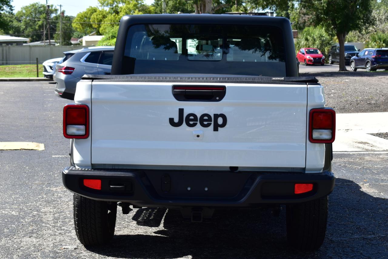 Jeep Gladiator Sport 4x4 2025