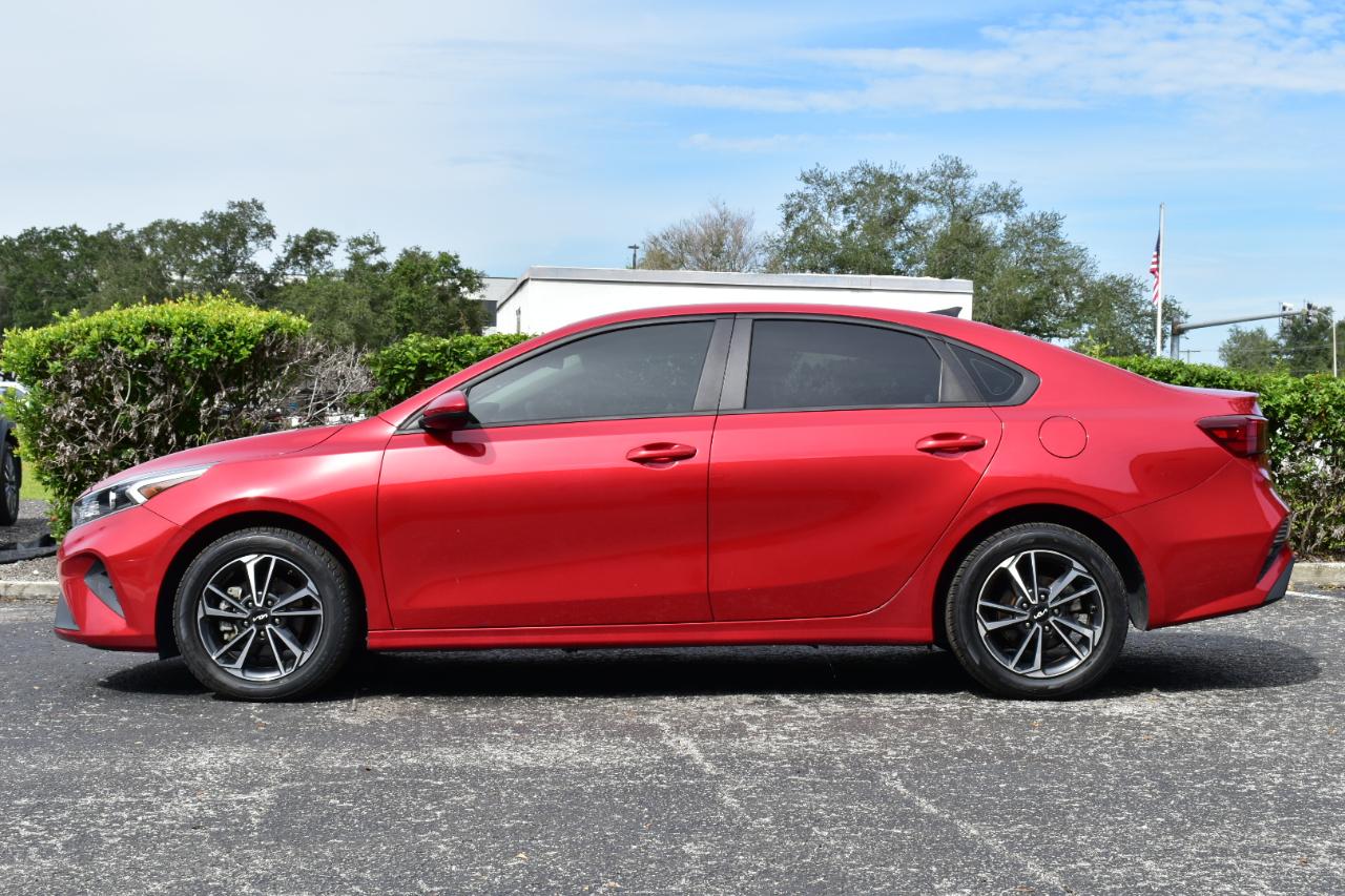 Kia Forte LXS IVT 2024