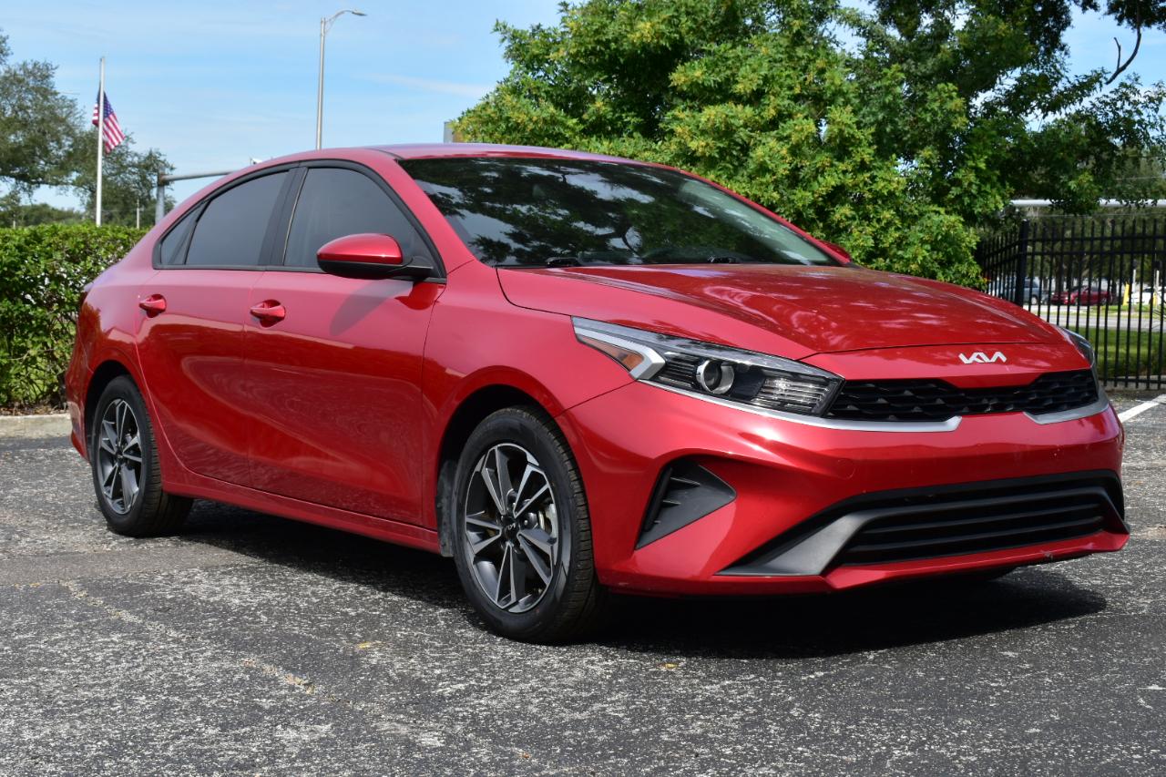 Kia Forte LXS IVT 2024