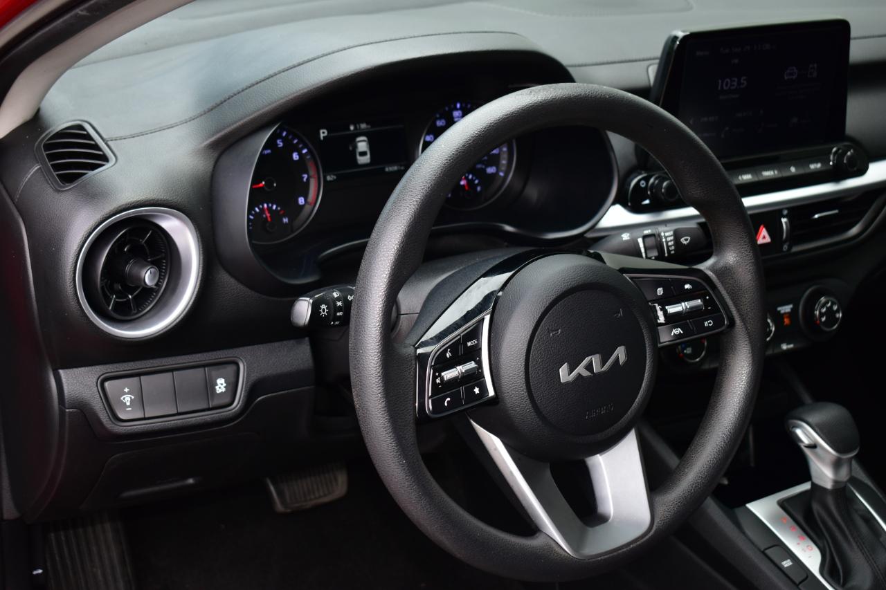 Kia Forte LXS IVT 2024