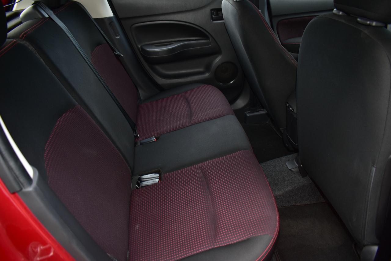 Mitsubishi Mirage Black Edition CVT 2022