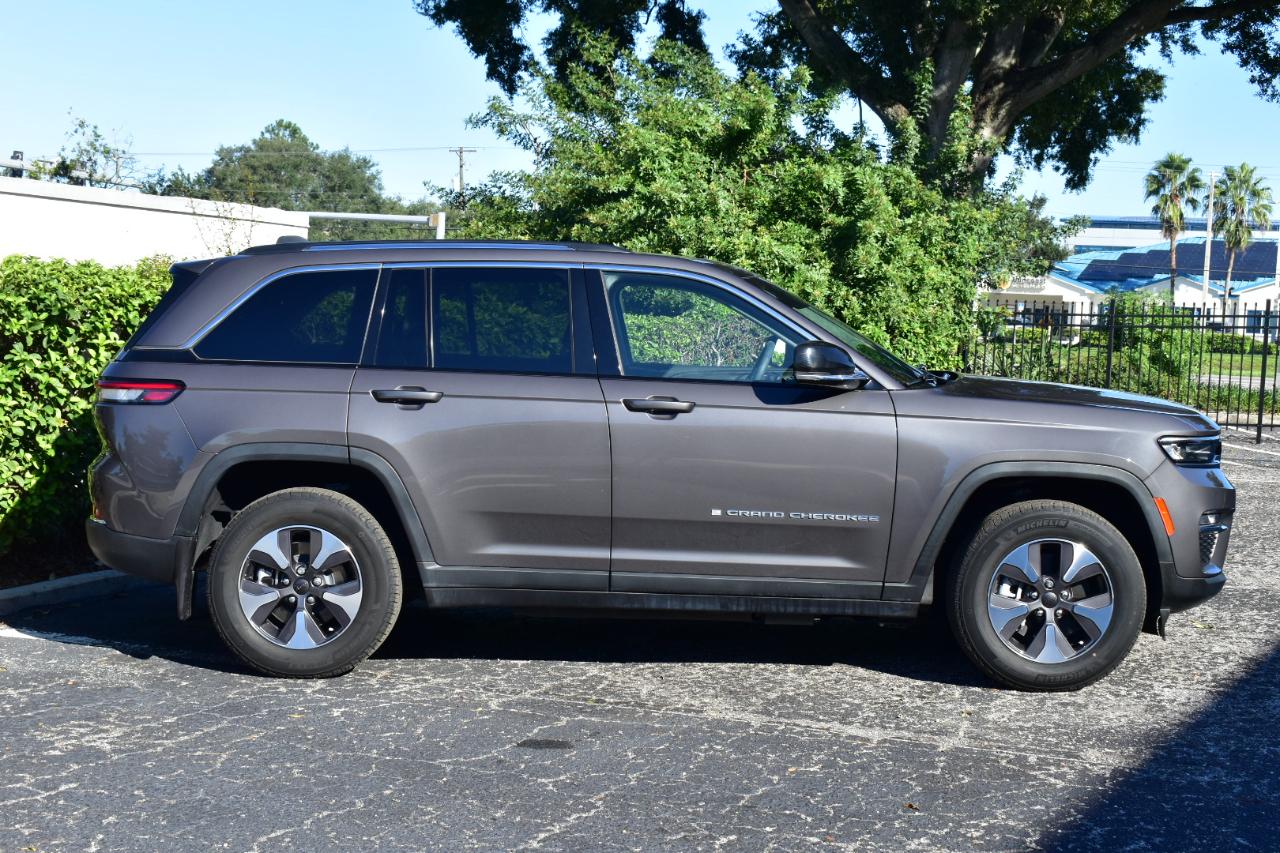 Jeep Grand Cherokee  2022