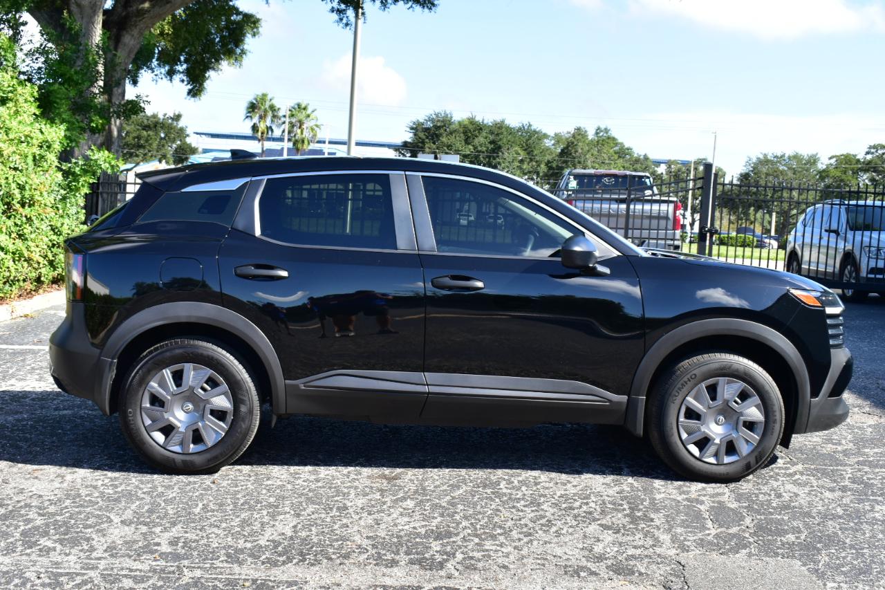 Nissan Kicks S AWD 2025