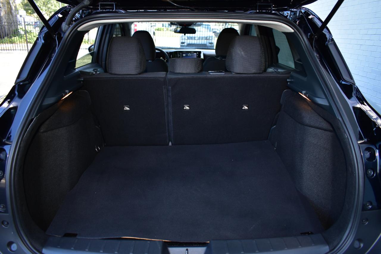 Nissan Kicks S AWD 2025