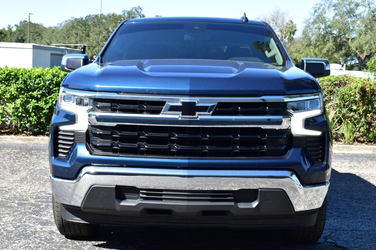 Chevrolet Silverado 1500 2WD Crew Cab 147" LT 2023