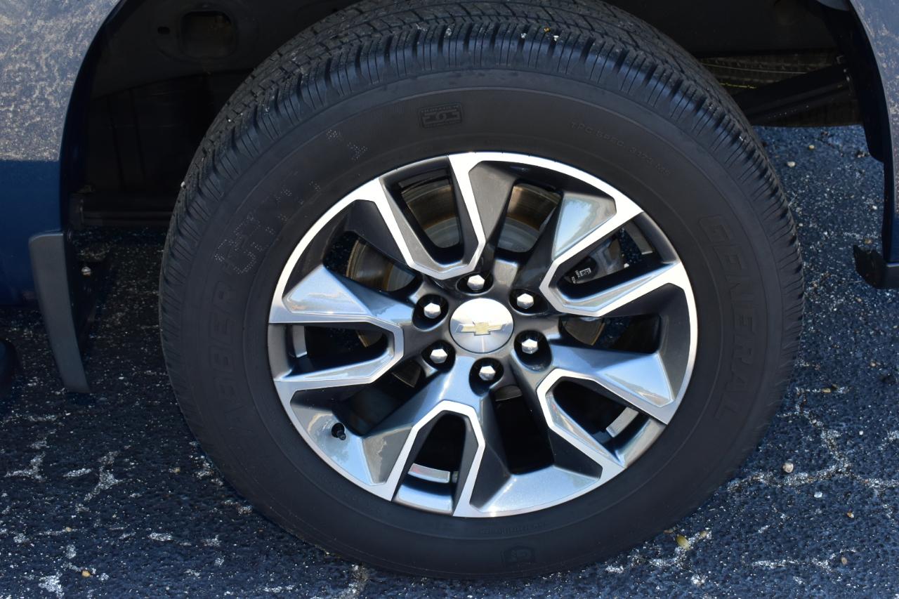 Chevrolet Silverado 1500 2WD Crew Cab 147" LT 2023