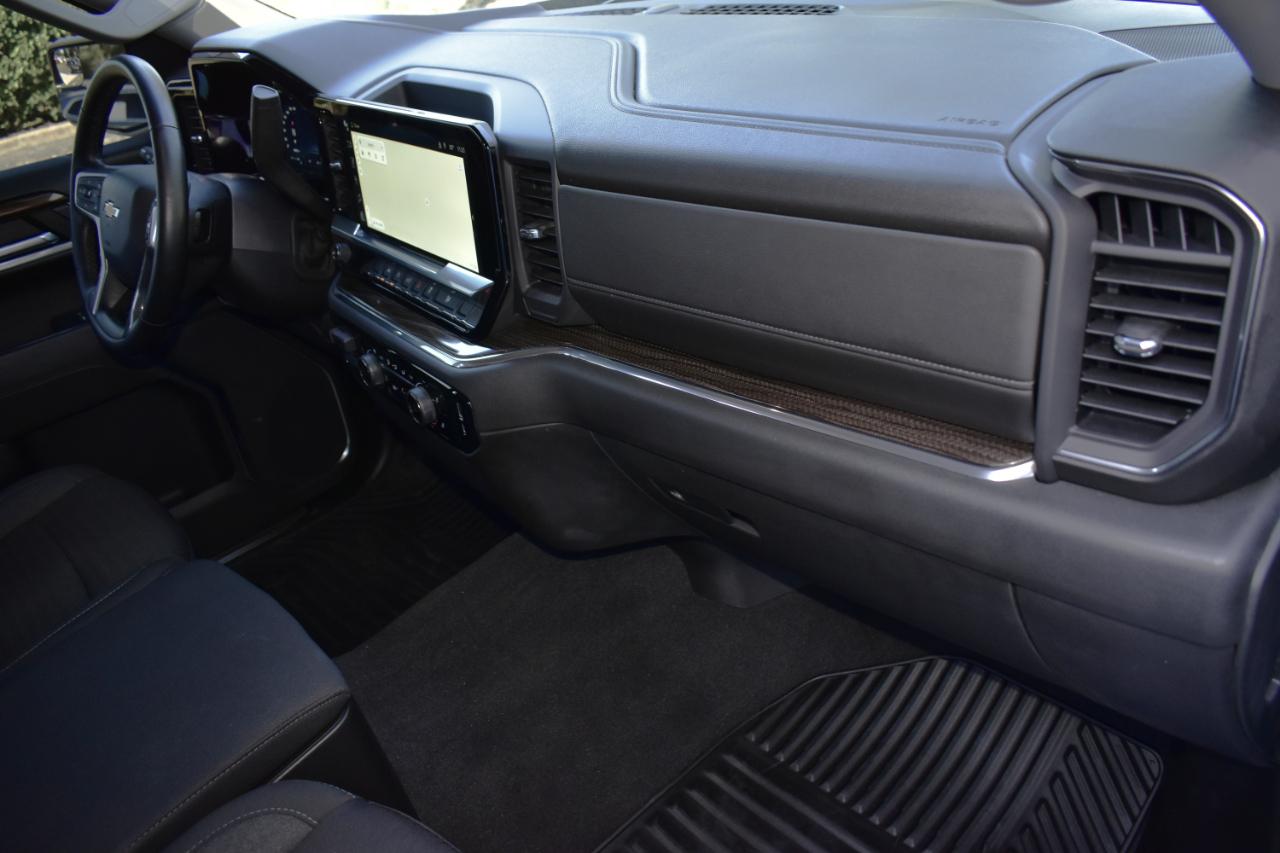 Chevrolet Silverado 1500 2WD Crew Cab 147" LT 2023