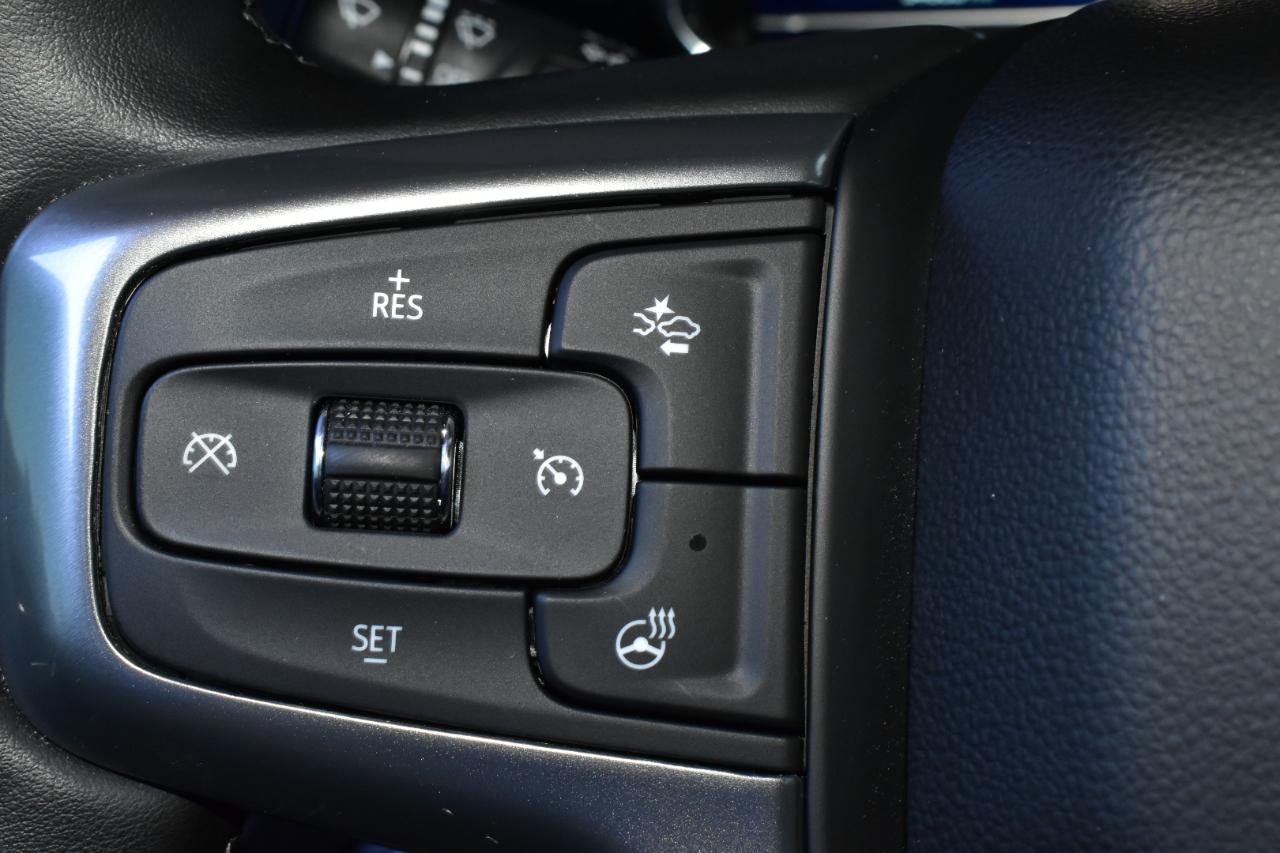 Chevrolet Silverado 1500 2WD Crew Cab 147" LT 2023