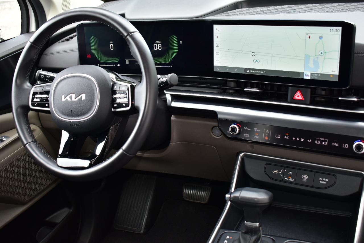 Kia Carnival LXS FWD 2025