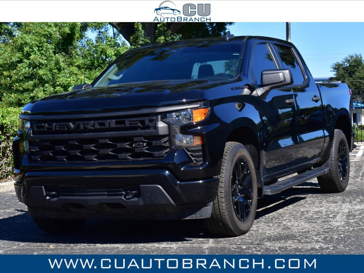 Chevrolet Silverado 1500 2WD Crew Cab 147" Custom 2025