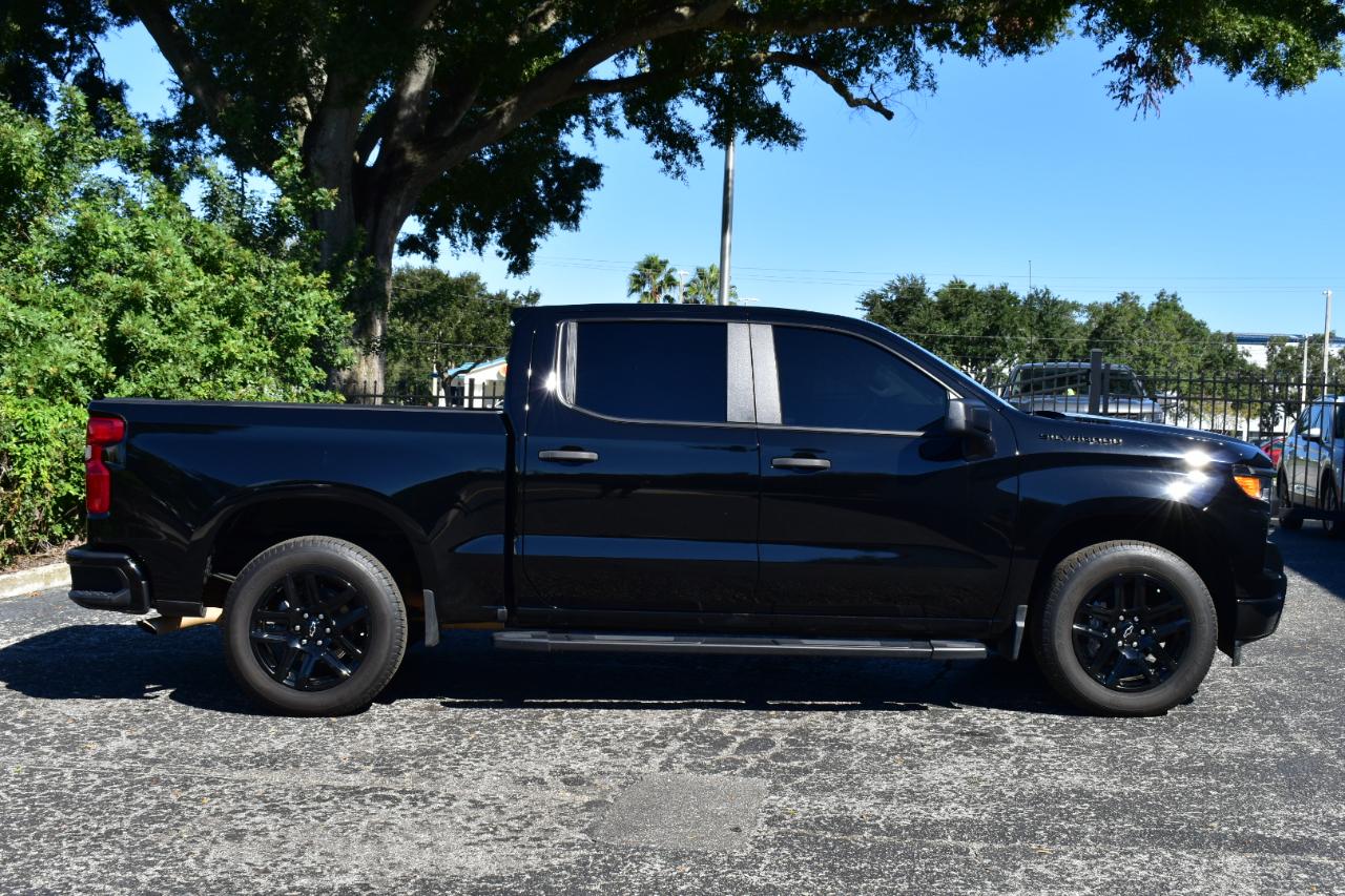 Chevrolet Silverado 1500 2WD Crew Cab 147" Custom 2025