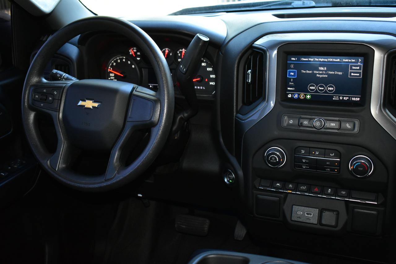 Chevrolet Silverado 1500 2WD Crew Cab 147" Custom 2025