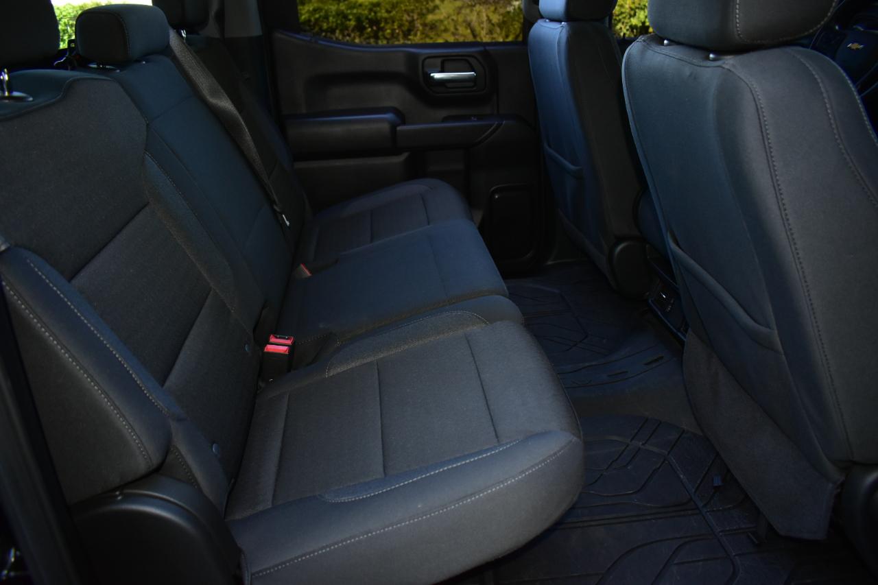 Chevrolet Silverado 1500 2WD Crew Cab 147" Custom 2025