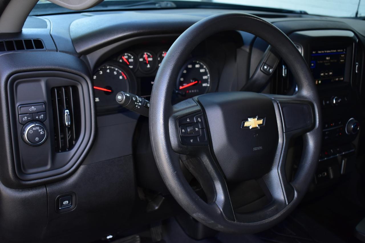 Chevrolet Silverado 1500 2WD Crew Cab 147" Custom 2025