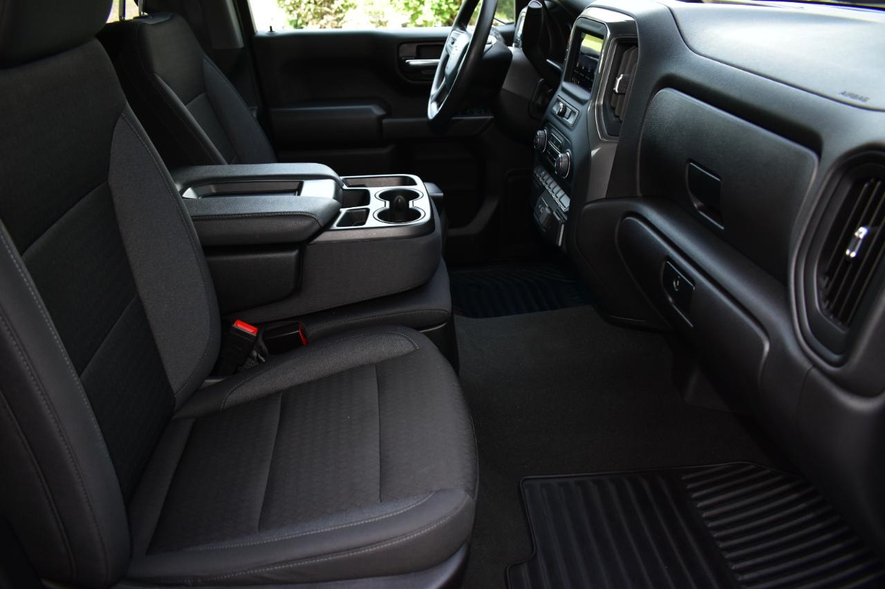 Chevrolet Silverado 1500 2WD Crew Cab 147" Custom 2024