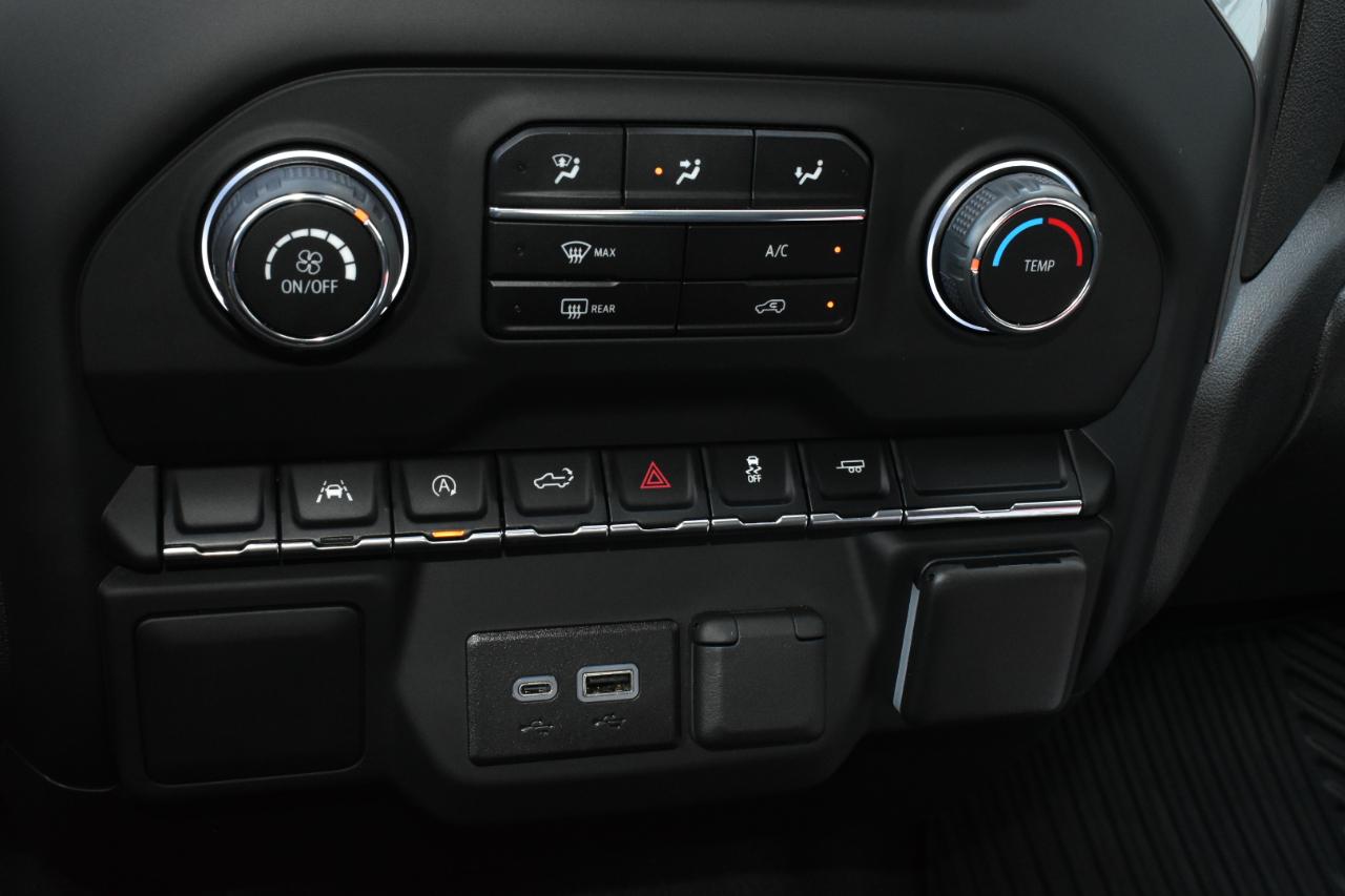 Chevrolet Silverado 1500 2WD Crew Cab 147" Custom 2024