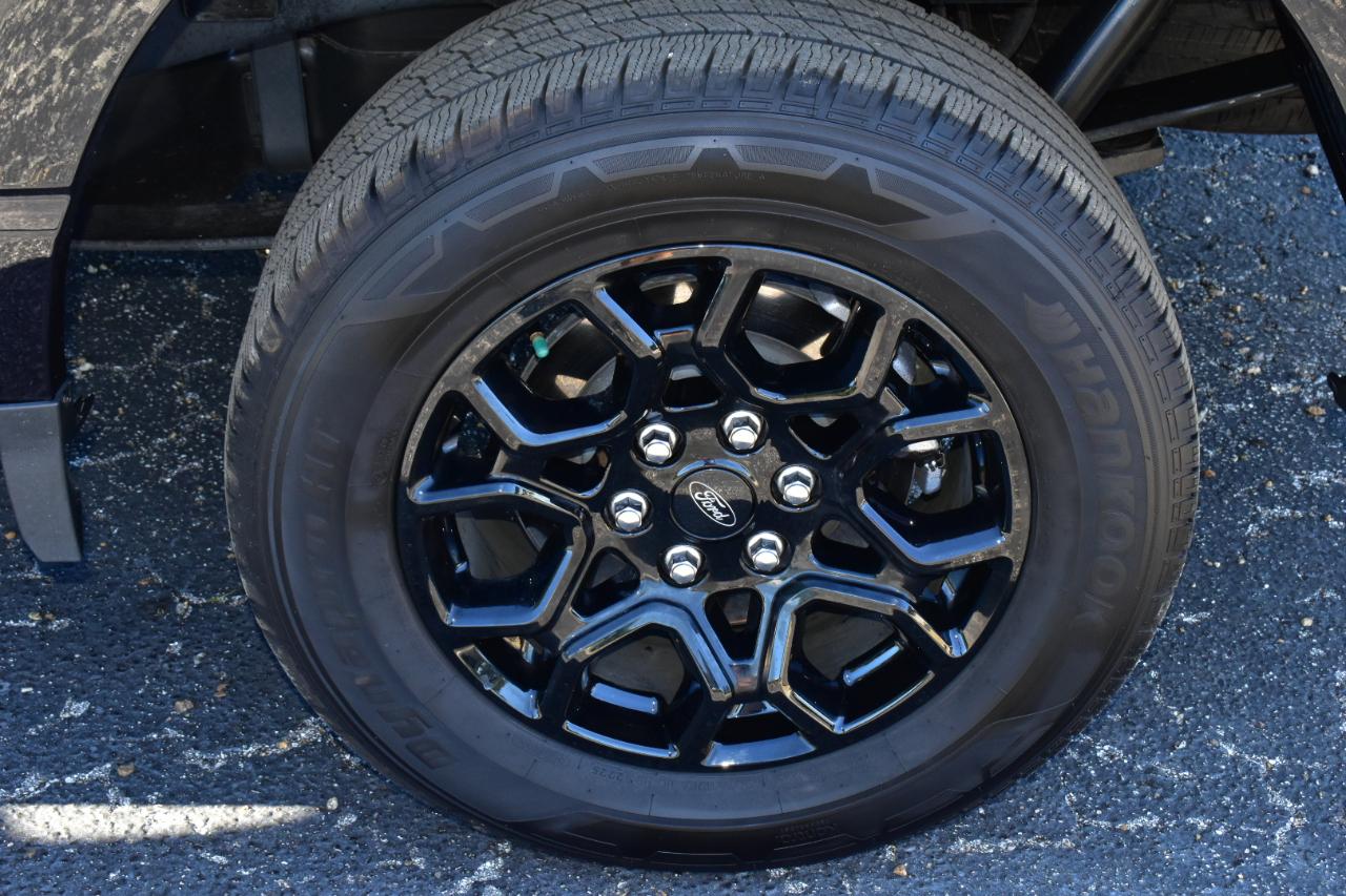 Ford F-150 STX 2WD SuperCrew 5.5' Box 2025
