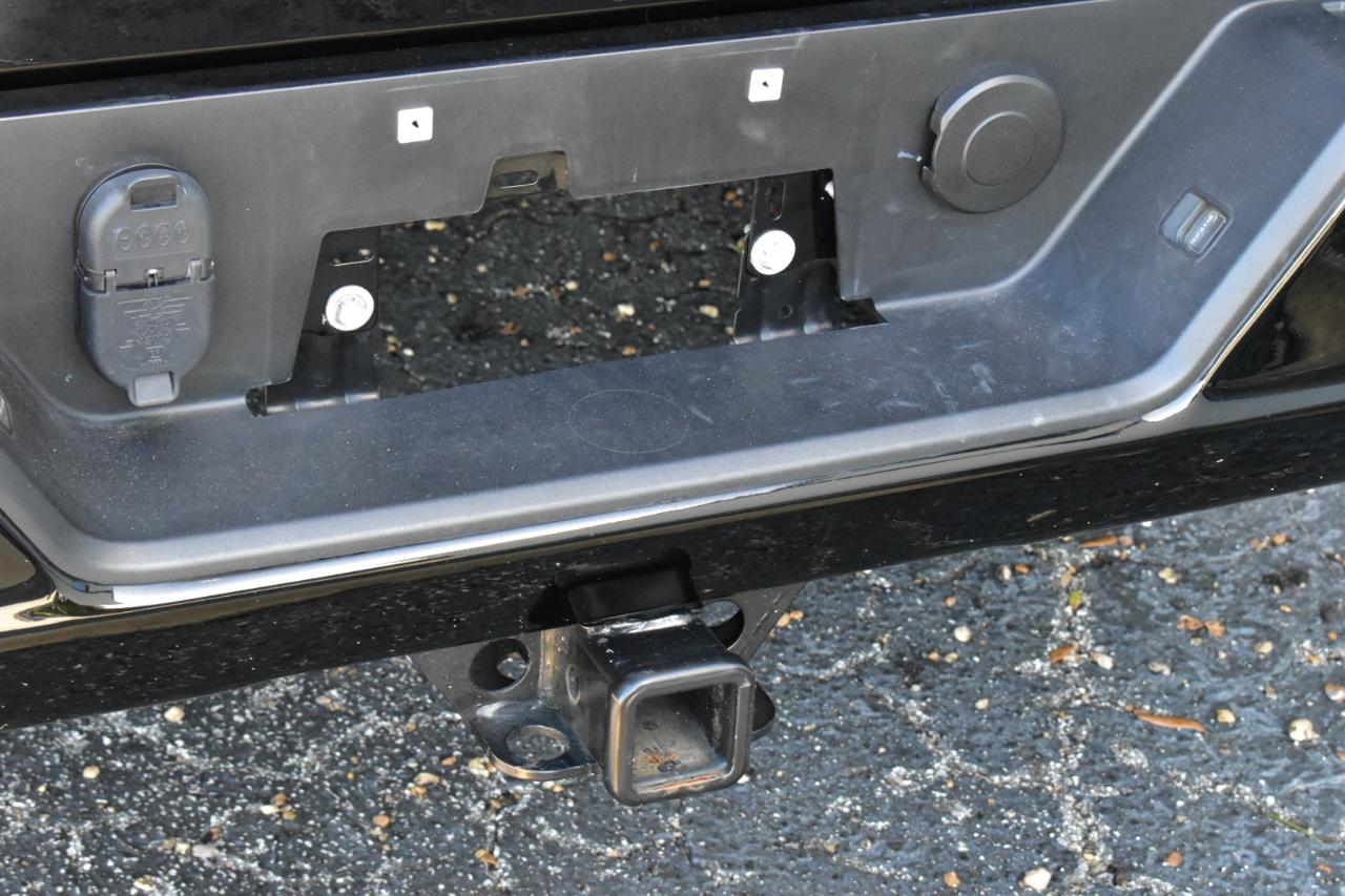 Chevrolet Silverado 1500 4WD Crew Cab 147" Custom 2026