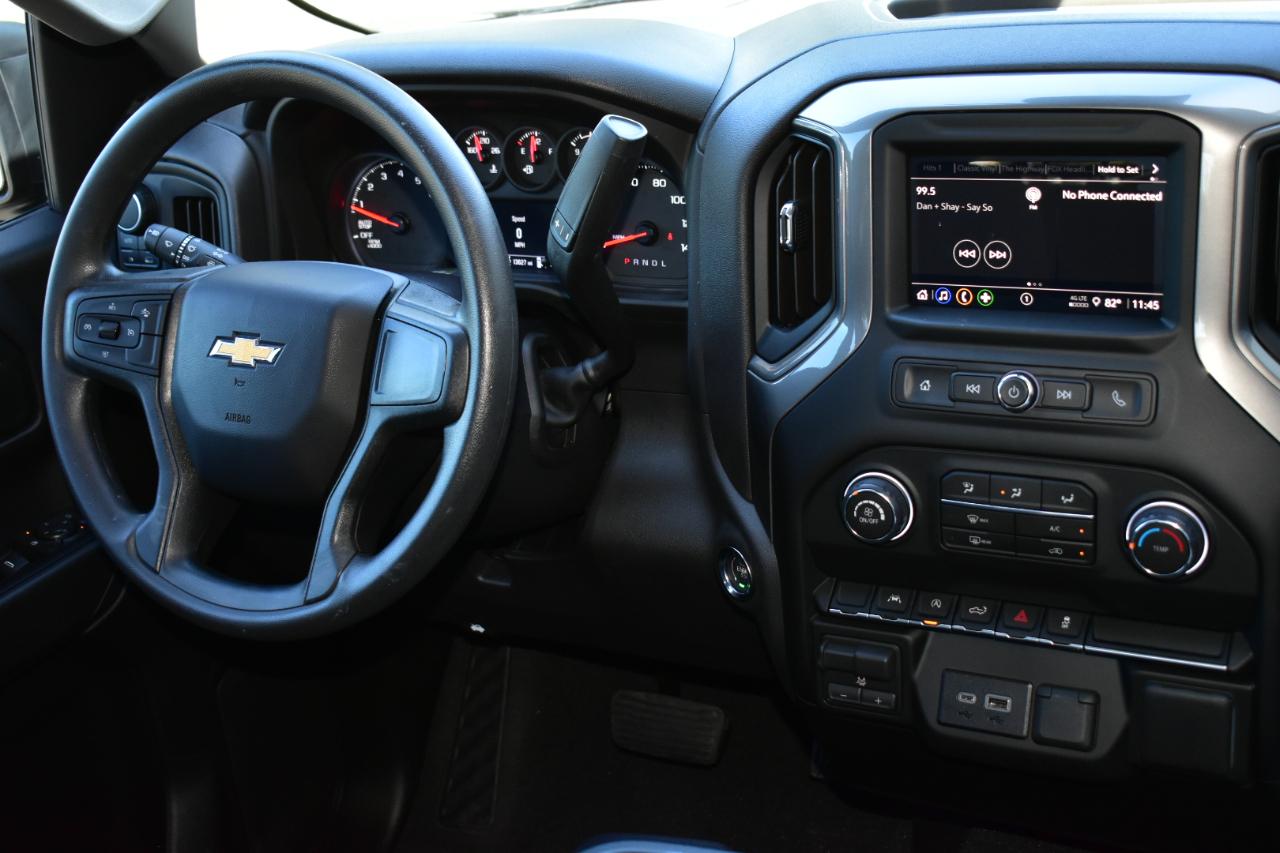 Chevrolet Silverado 1500 4WD Crew Cab 147" Custom 2026