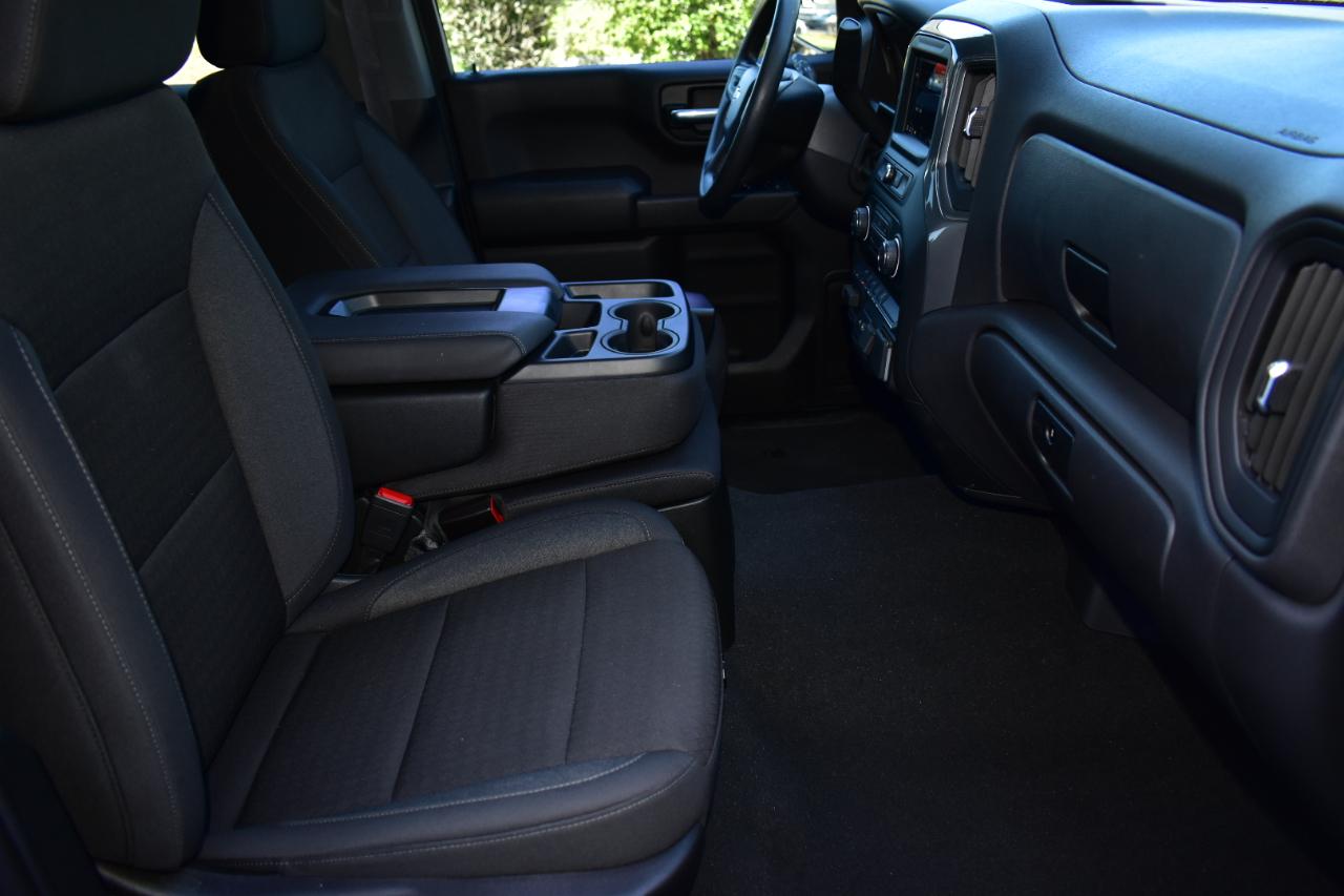 Chevrolet Silverado 1500 4WD Crew Cab 147" Custom 2026