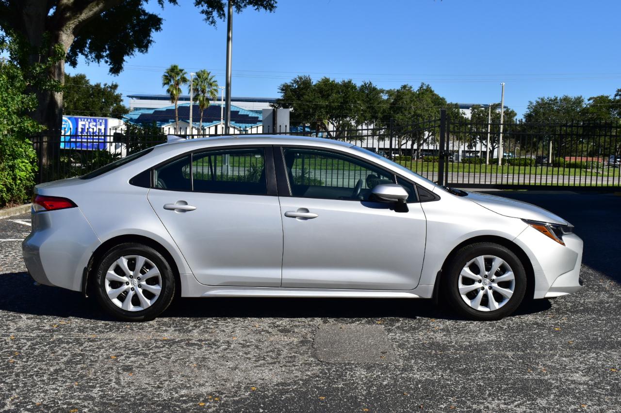 Toyota Corolla LE CVT (Natl) 2025