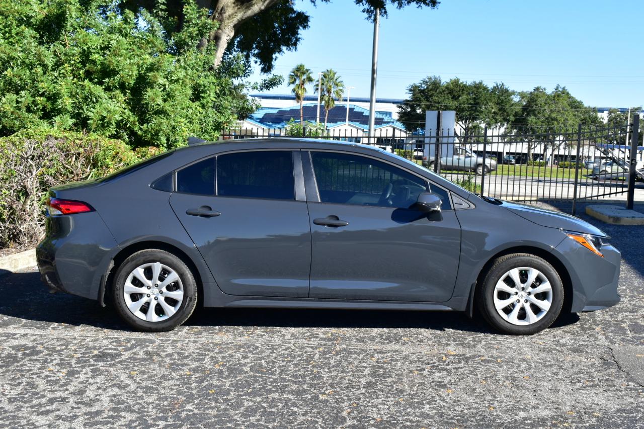 Toyota Corolla LE CVT (Natl) 2026