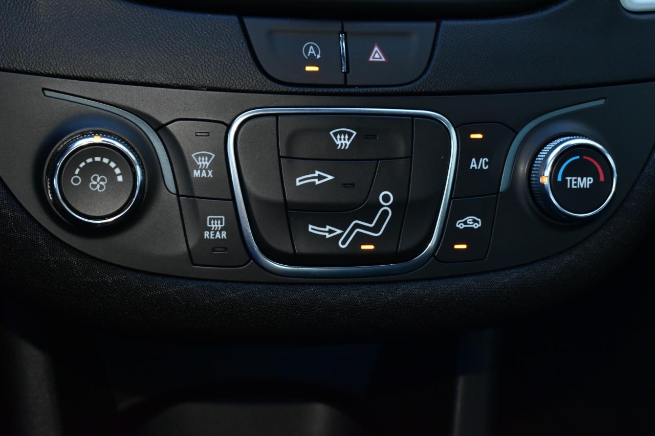 Chevrolet Malibu 4dr Sdn RS 2024