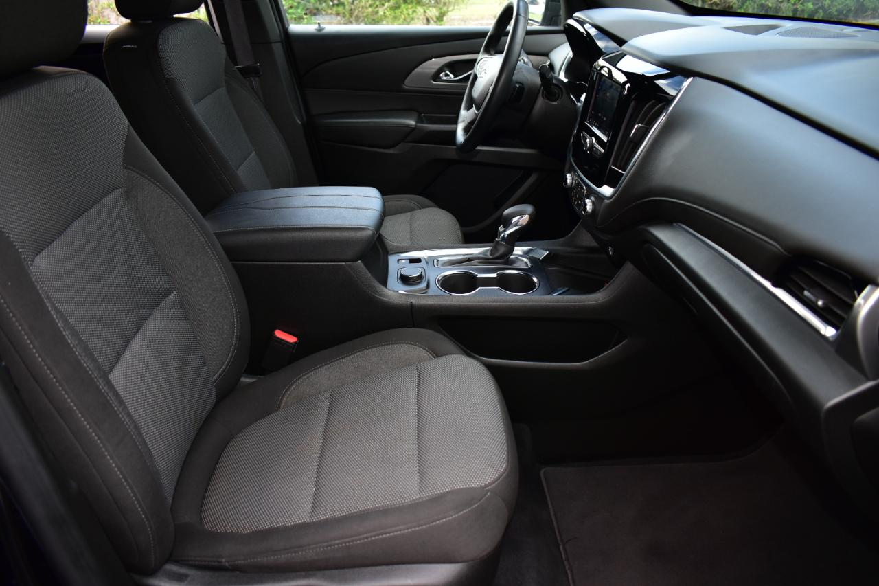 Chevrolet Traverse FWD 4dr LT Cloth w/1LT 2023