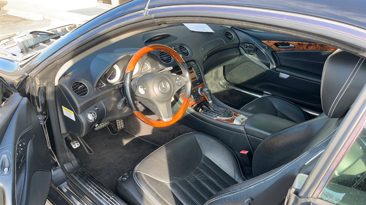 Mercedes-Benz SL-Class SL550 2011