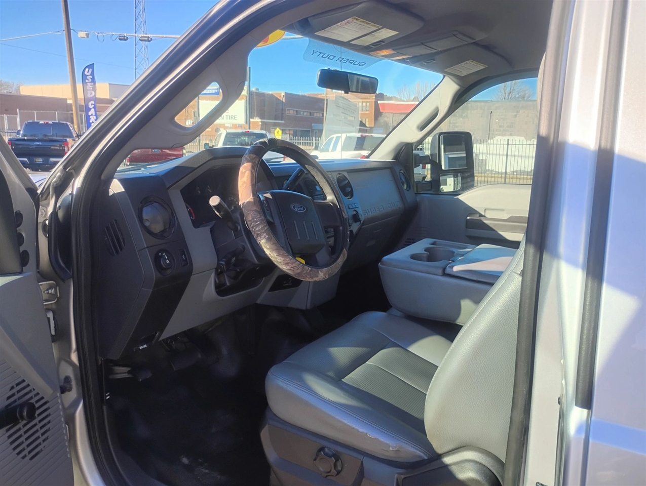 Ford F-350 SD XL SuperCab Long Bed DRW 4WD 2012