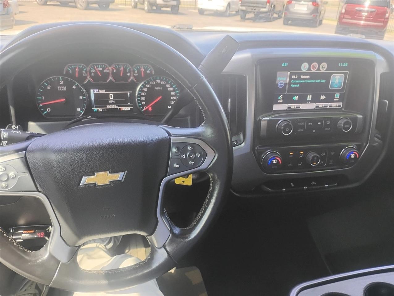 View vehicle photo 7