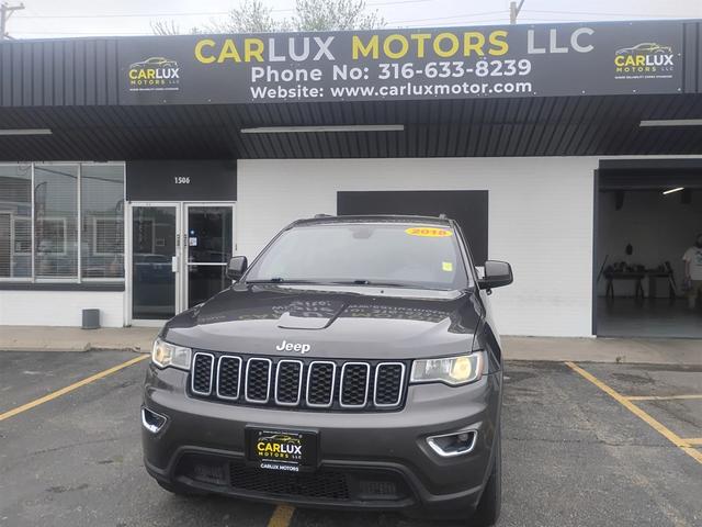 Gray 2018 Jeep Grand Cherokee Laredo 4WD SUV / Crossover Four-Wheel Drive Automatic