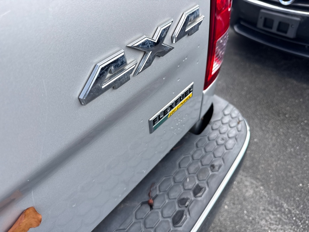 RAM 1500 SLT Quad Cab 4WD 2011