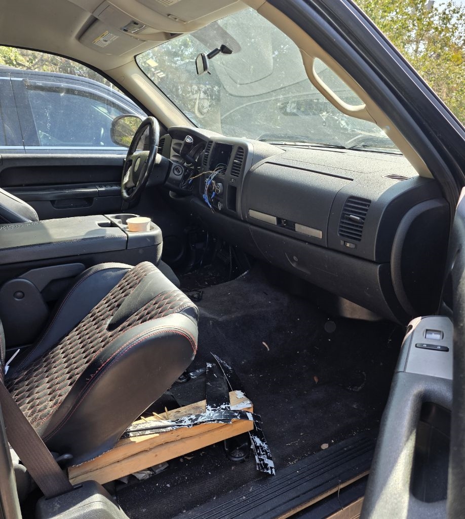 Chevrolet Silverado 1500 LT Ext. Cab 2WD 2011 Chevrolet Silverado 1500 LT Ext. Cab 2WD 2011