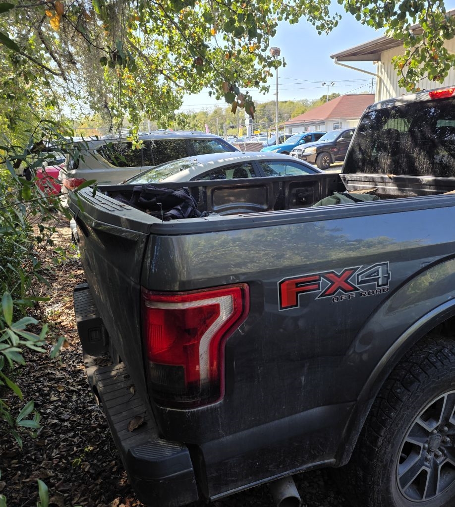 Ford F-150 XL SuperCab 8-ft. Bed 4WD 2015 Ford F-150 XL SuperCab 8-ft. Bed 4WD 2015