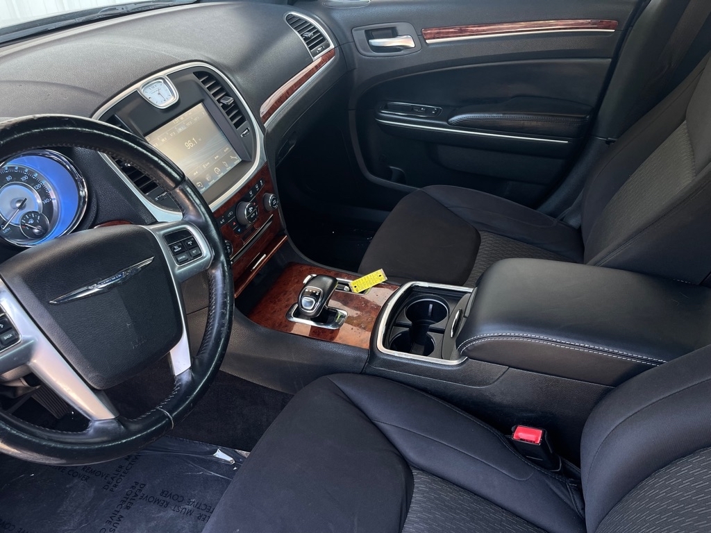 Chrysler 300 Base 2012 Chrysler 300 Base 2012