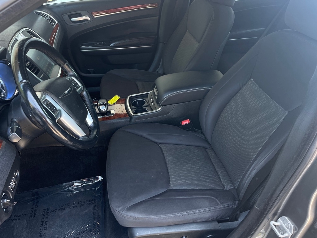 Chrysler 300 Base 2012 Chrysler 300 Base 2012