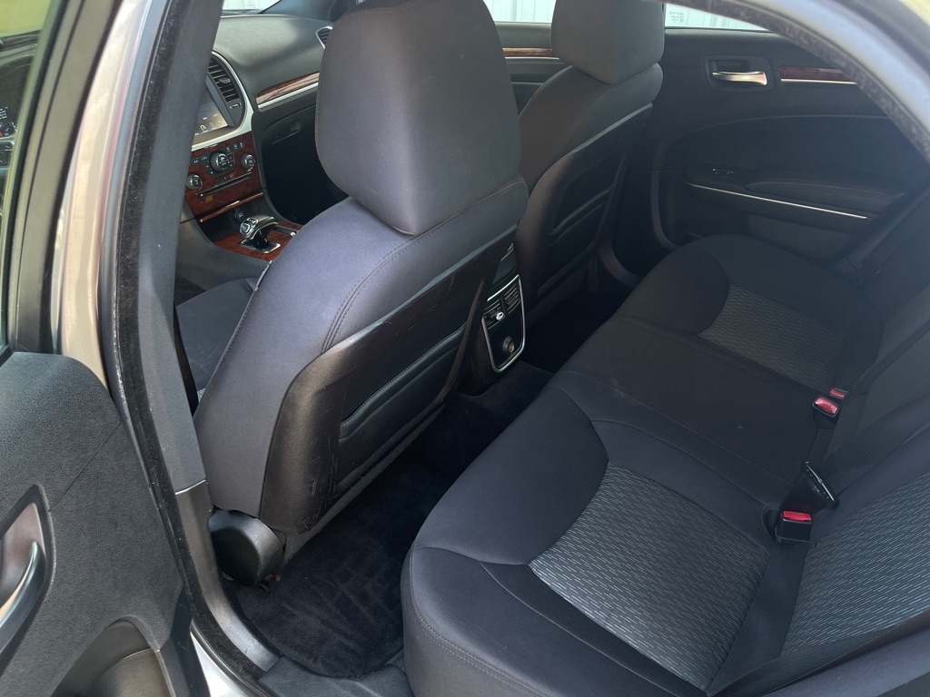 Chrysler 300 Base 2012 Chrysler 300 Base 2012